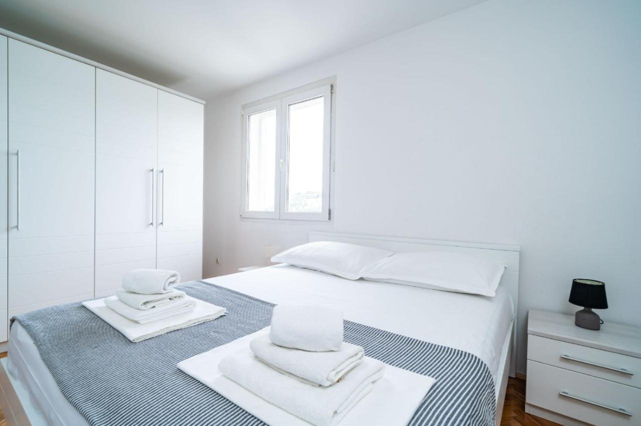 Apartment Vido- 1-Bedroom Apartment With Loggia Dubrovnik Exteriör bild
